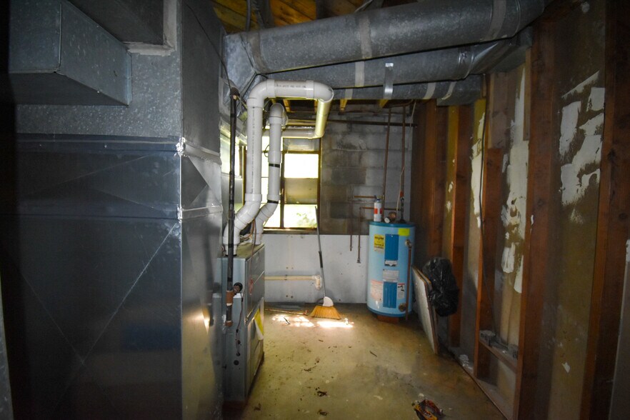 More Photos Of 65 Highland Ave, Lancaster Religious Facility For Sale