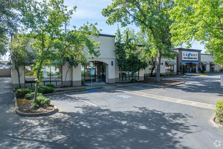 More Photos Of 12190 Tributary Ln, Rancho Cordova Freestanding For Lease