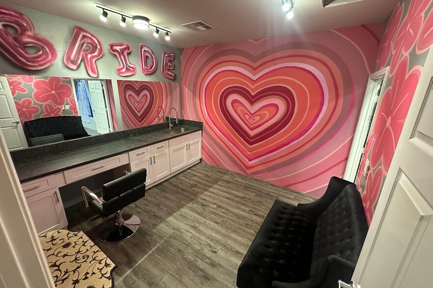 More Photos Of 5071 N Rainbow Blvd, Las Vegas Loft Creative Space For Sale