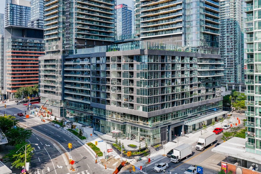 More Photos Of 23 Spadina Ave, Toronto Apartments For Lease