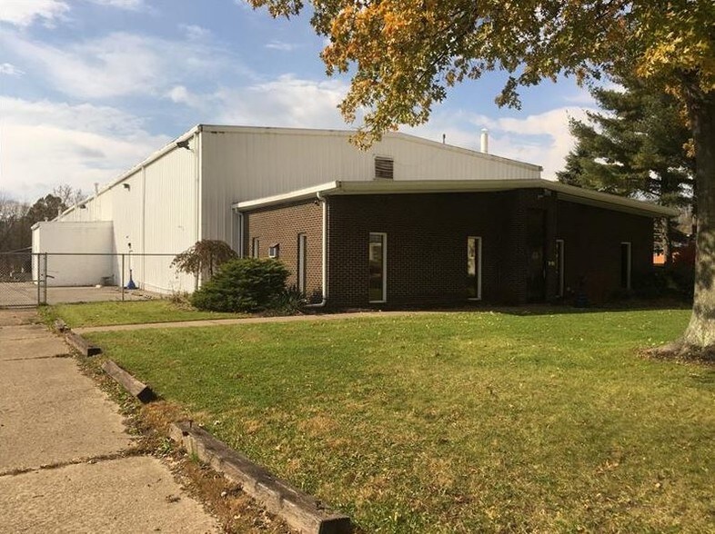 Primary Photo Of 20 Museum Rd, Washington Warehouse For Lease