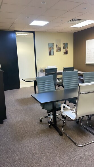 More Photos Of 8403 Westglen Dr, Houston Flex For Sale