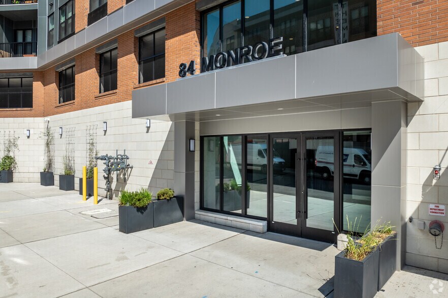 More Photos Of 81 Monroe St, Rahway Apartments For Lease