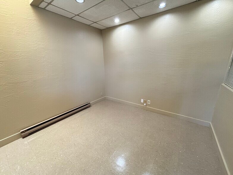 More Photos Of 1731 Leslie St, San Mateo Warehouse For Lease