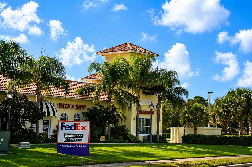 More Photos Of 5683-5693 SE Crooked Oak Ave, Hobe Sound Unknown For Lease
