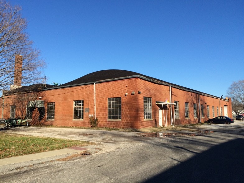 Primary Photo Of 701 E Princeton Ave, Springfield Warehouse For Sale