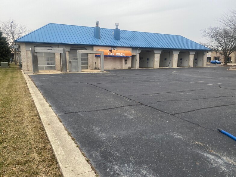 More Photos Of 1250 Douglas Rd, Oswego Carwash For Lease