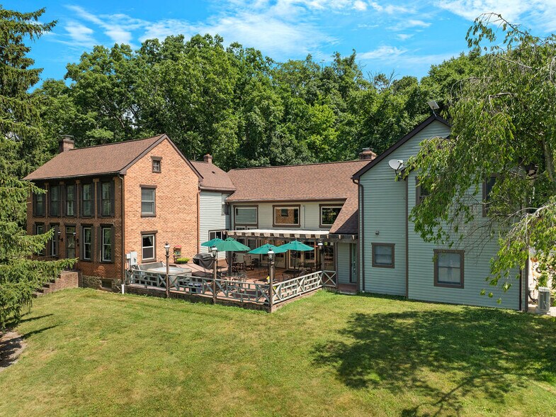 More Photos Of 40 Hospital Rd, Gettysburg Hotel For Sale