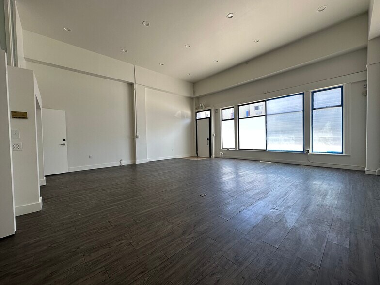 More Photos Of 122 9th St, San Francisco Loft Creative Space For Lease
