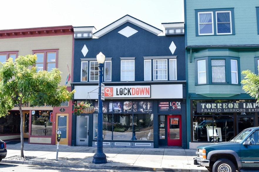 More Photos Of 1037-1039 University Ave, San Diego Storefront For Sale