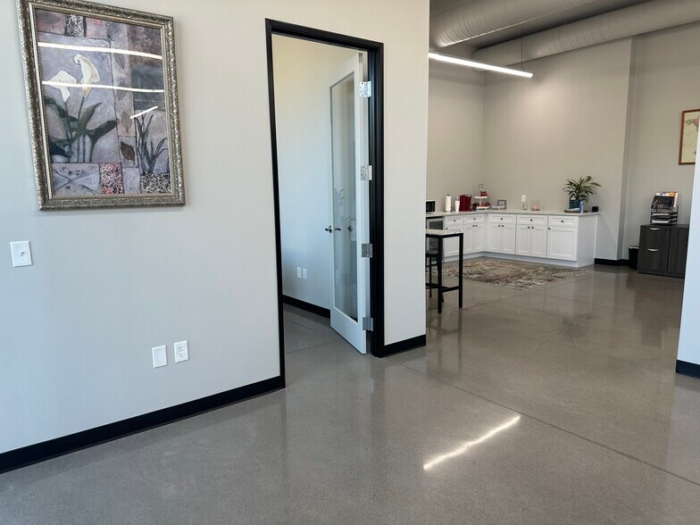 More Photos Of 6601 E McDowell Rd, Scottsdale Apartments For Lease