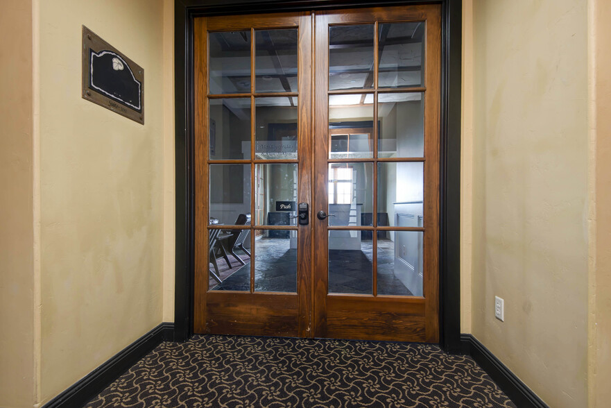 More Photos Of 1531 E Bradford Pky, Springfield Medical For Sale