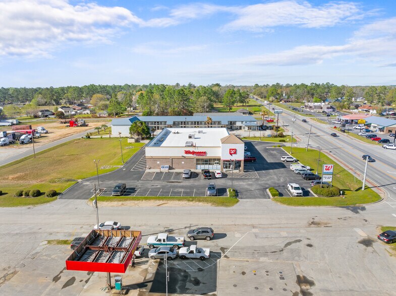 More Photos Of 730 S Lewis St, Metter Drugstore For Sale