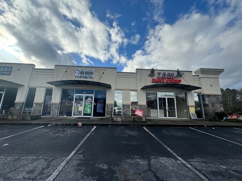 More Photos Of 2400 Highway 138 SW, Fayetteville Service Station For Sale