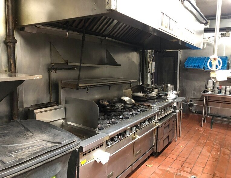 More Photos Of 1479 York Ave, New York Apartments For Lease