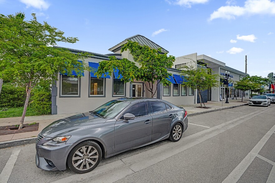 More Photos Of 2419 Hollywood Blvd, Hollywood Medical For Sale