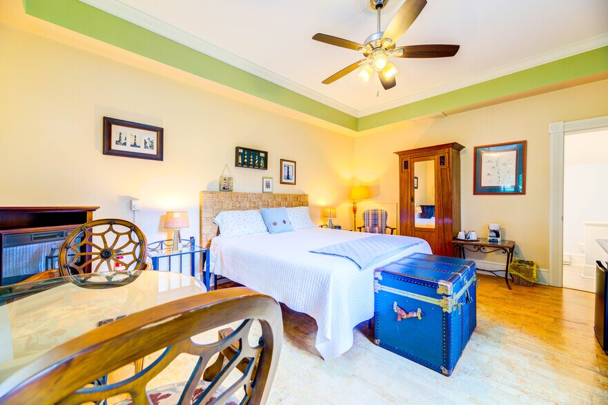 More Photos Of 4188 Nelson Rd, New Church Hotel For Sale