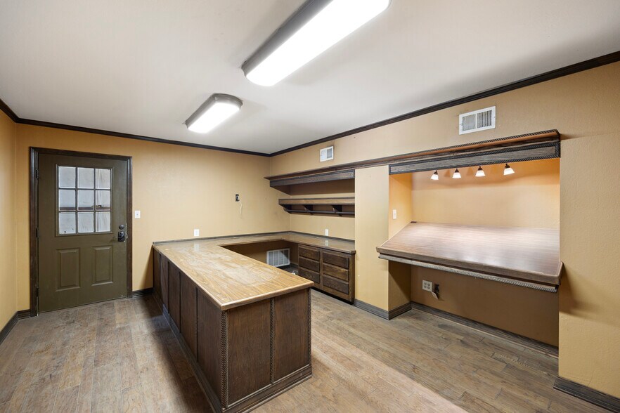 More Photos Of 8411 US Highway 64 W, Russellville Industrial For Sale