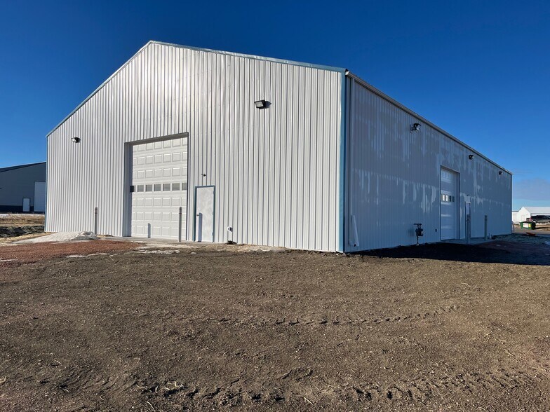 More Photos Of 414 Americas Way, Box Elder Warehouse For Lease