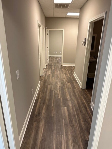 More Photos Of 200 Eagles Nest Dr, Canton Medical For Lease