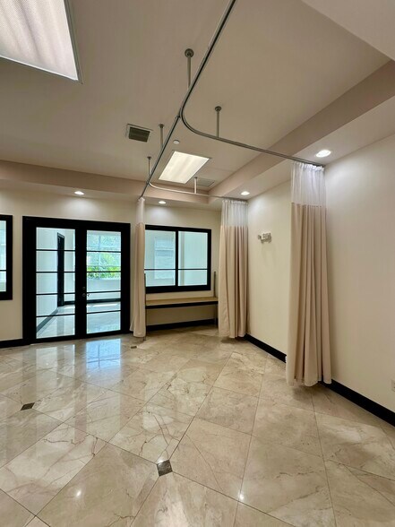 More Photos Of 8501 SW 124th Ave, Miami Medical For Lease
