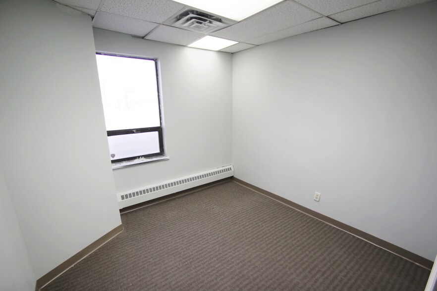 More Photos Of 5706 Turney Rd, Garfield Heights Medical For Lease