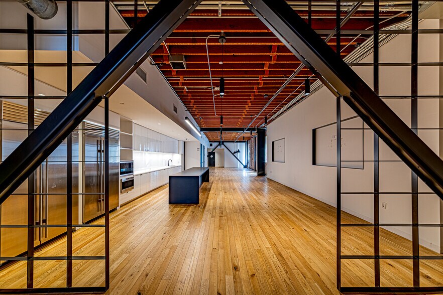 More Photos Of 510-514 S Broadway, Los Angeles Office For Lease