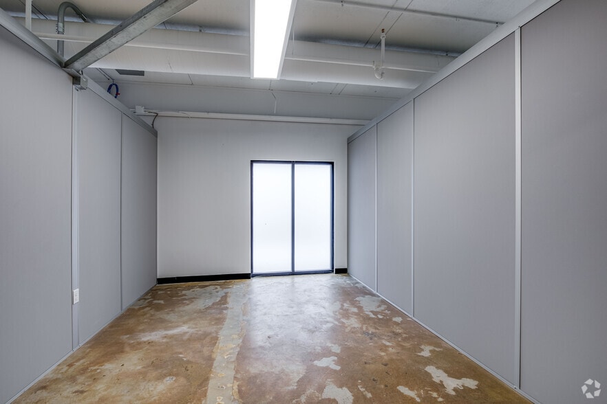 Photo of 1st Floor Ste Small Warehouse