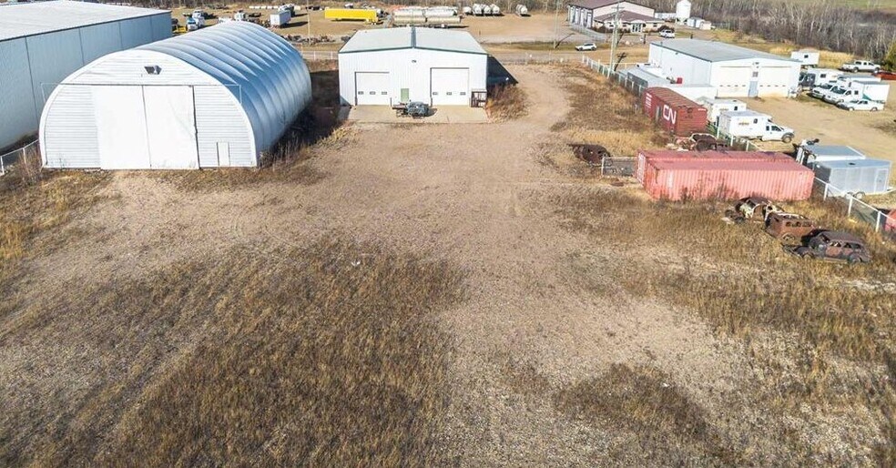 More Photos Of 39 Production Av, Vermilion River County No 24 Service For Sale