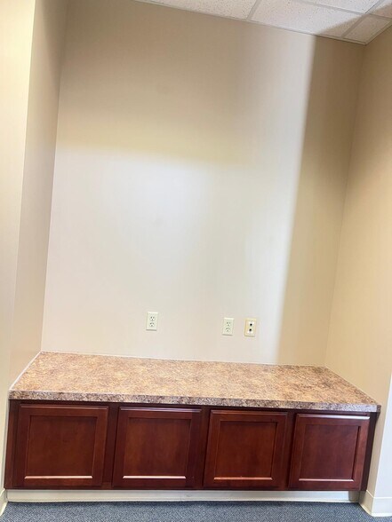 More Photos Of 7182 Liberty Centre Dr, West Chester Medical For Lease