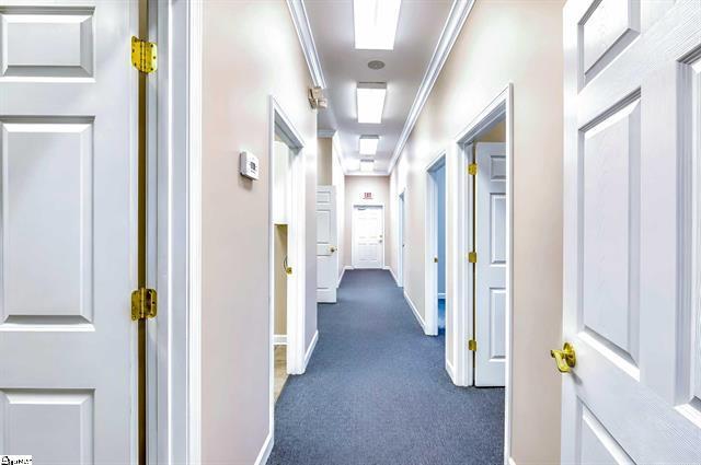 More Photos Of 528 Bypass Highway 123, Seneca Business Park For Sale