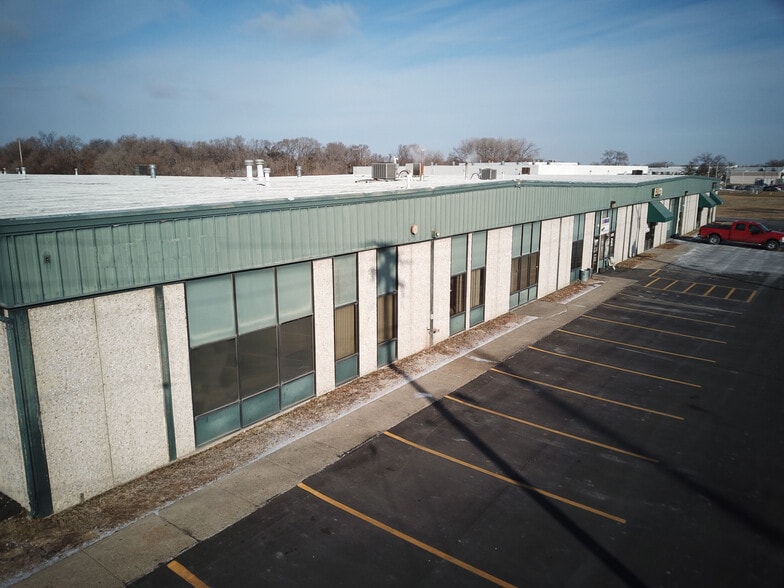 More Photos Of 1710-1726 Guthrie Ave, Des Moines Warehouse For Lease