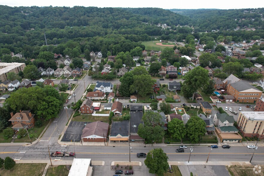 More Photos Of 3211 4th Ave, Beaver Falls Storefront Retail Office For Lease