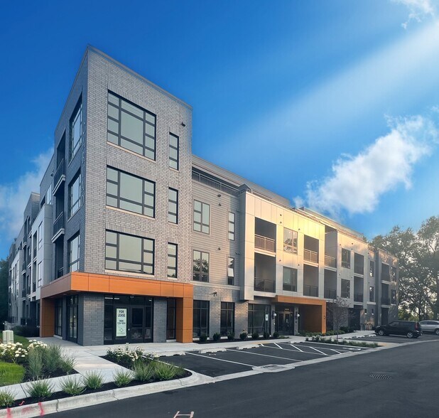 Primary Photo Of 6230-6236 University Ave, Middleton Apartments For Lease