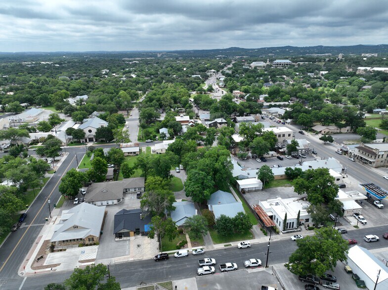 More Photos Of 113 Rosewood Ave, Boerne Office For Sale
