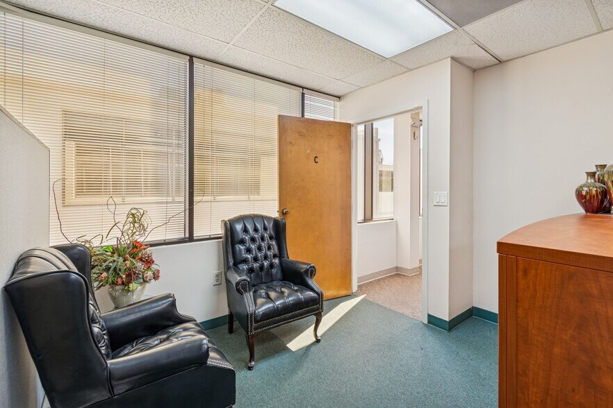 More Photos Of 3816 Gunn Hwy, Tampa Loft Creative Space For Sale