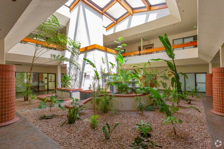 More Photos Of 2310 Paseo Del Prado, Las Vegas Unknown For Lease