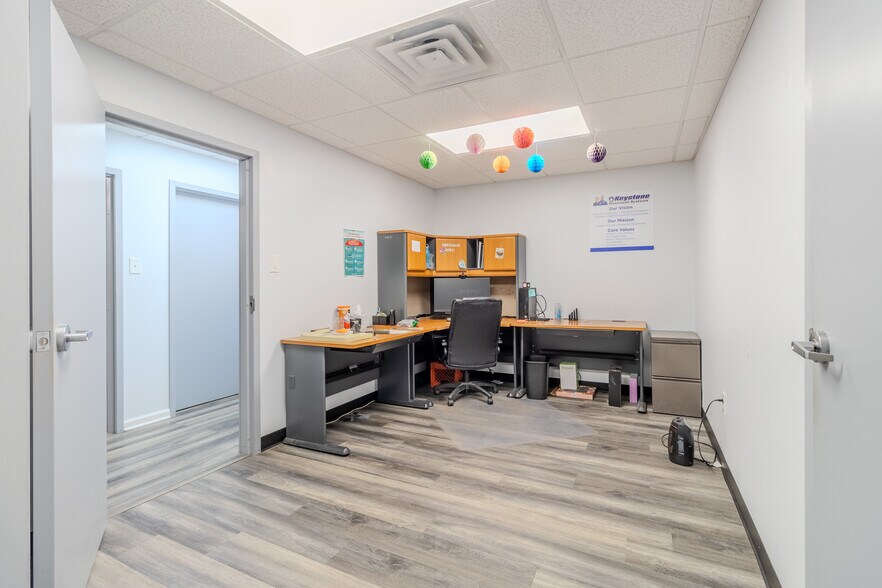 More Photos Of 205 31st St, Mckeesport Manufacturing For Sale