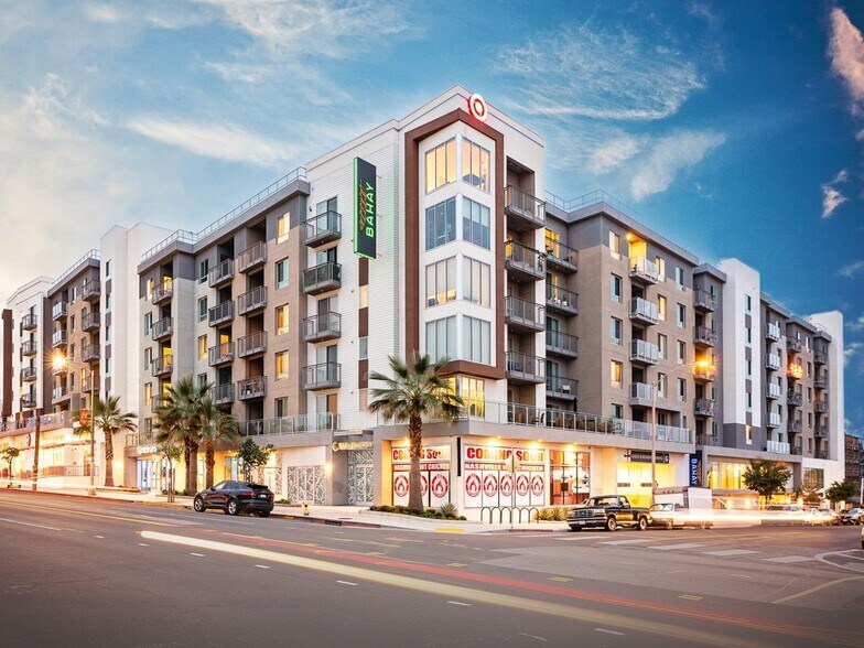 Primary Photo Of 330 N Westlake Ave, Los Angeles Apartments For Lease
