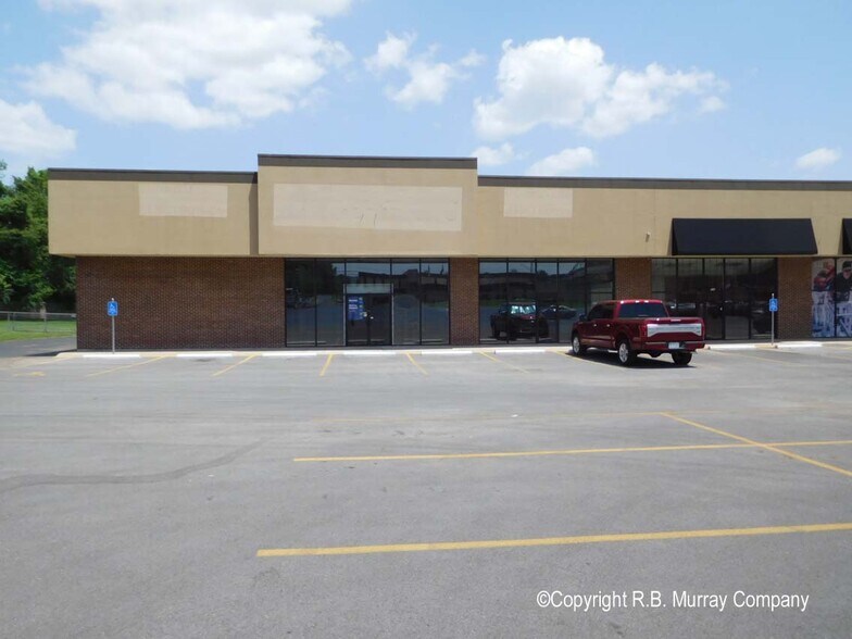 More Photos Of 2336-2350 S Campbell Ave, Springfield General Retail For Lease