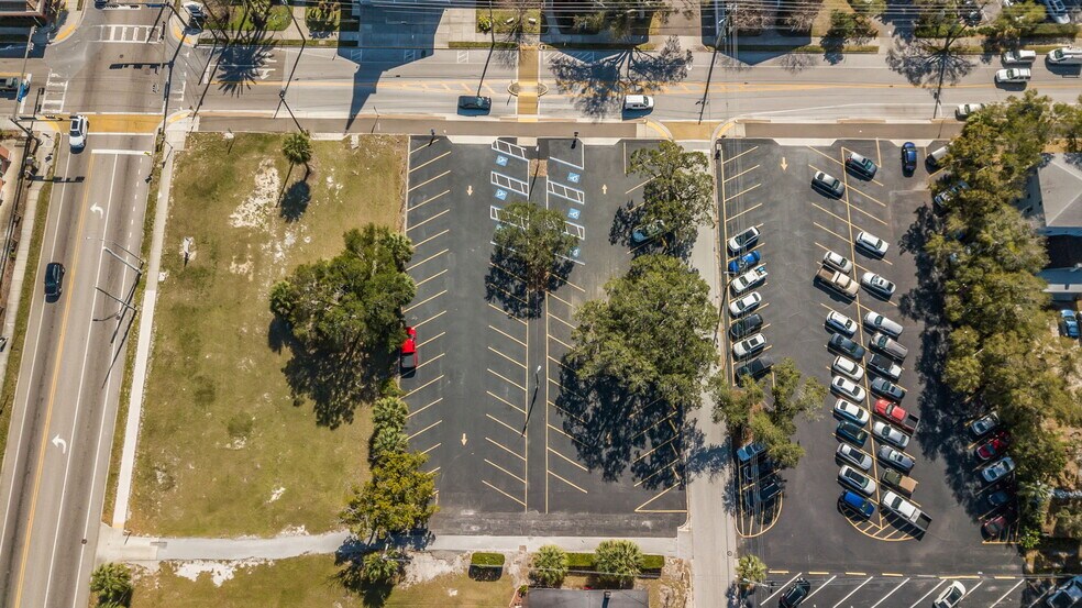 More Photos Of 411 Turner St, Clearwater Religious Facility For Lease