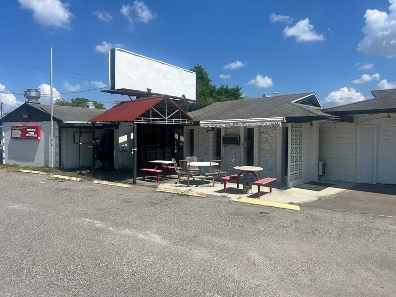 More Photos Of 5830 Gall Blvd, Zephyrhills Restaurant For Lease