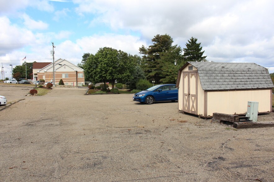 More Photos Of 725 Main St, Wintersville Restaurant For Sale