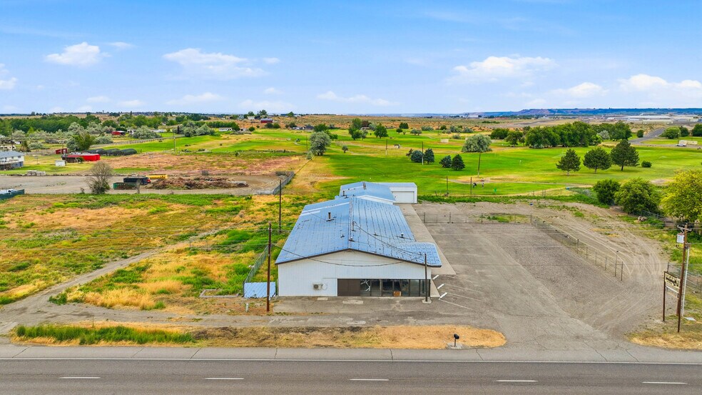 More Photos Of 2676 Van Giesen St, Richland Industrial For Sale