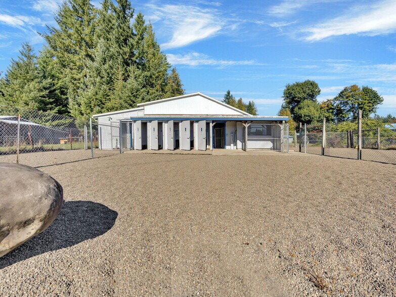 More Photos Of 44434 SE Coalman Rd, Sandy Light Manufacturing For Sale
