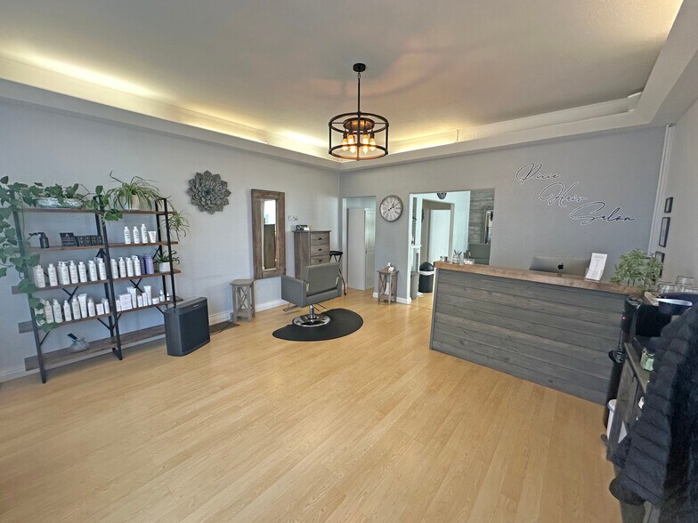 More Photos Of 1050-1054 4th St, Santa Rosa Freestanding For Sale