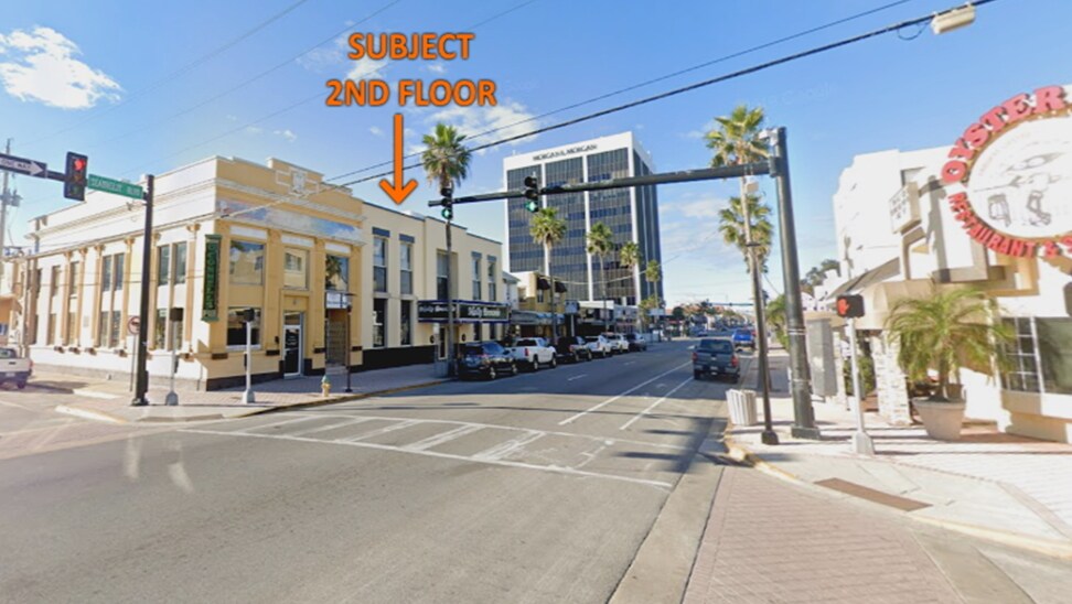 More Photos Of 546 Seabreeze Blvd, Daytona Beach Bar For Lease