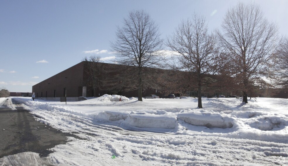 More Photos Of 180 Herrod Blvd, South Brunswick Warehouse For Lease