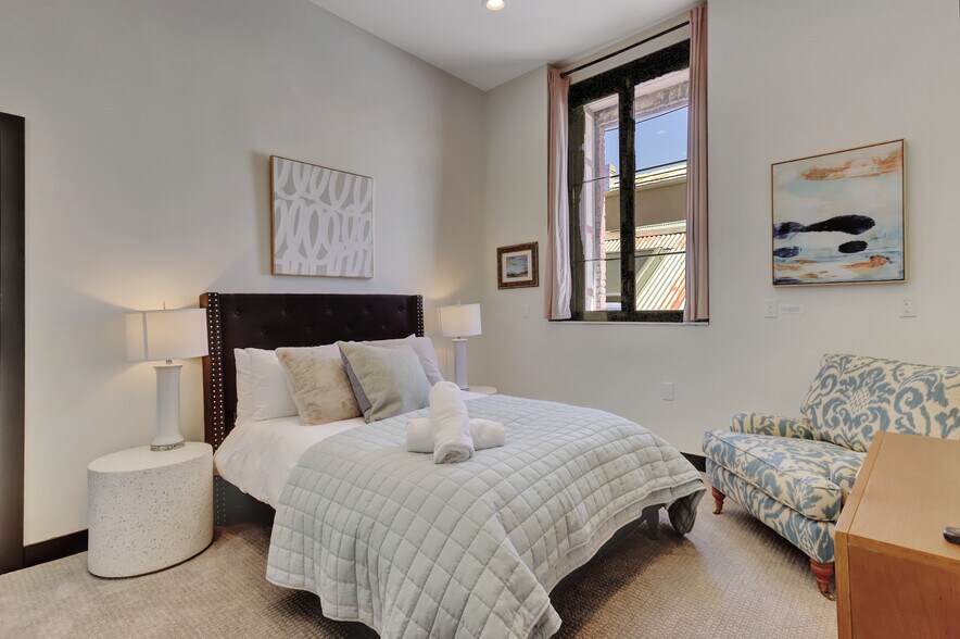 More Photos Of 233 Broad St, Nevada City Hotel For Sale