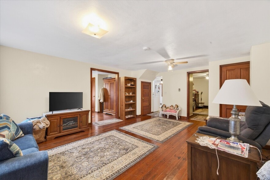 More Photos Of , Spencer Specialty For Sale